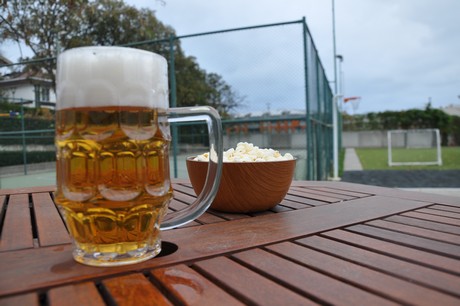 kulplu bira bardağı
